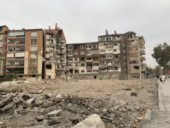 Rok od zemětřesení v Turecku
